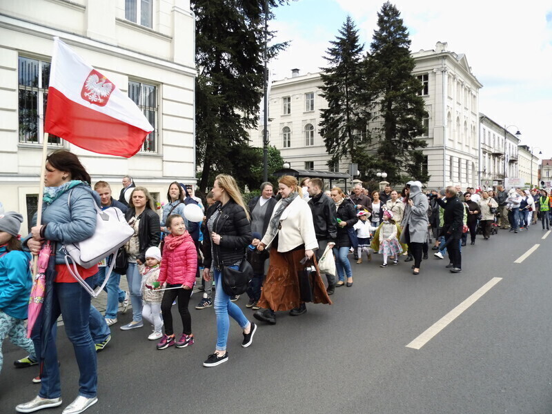 Zdjęcie 36: Ulicami Piotrkowa przeszedł Marsz dla Życia i Rodziny
