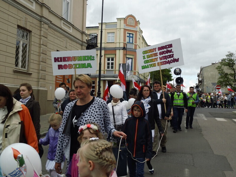 Zdjęcie 42: Ulicami Piotrkowa przeszedł Marsz dla Życia i Rodziny