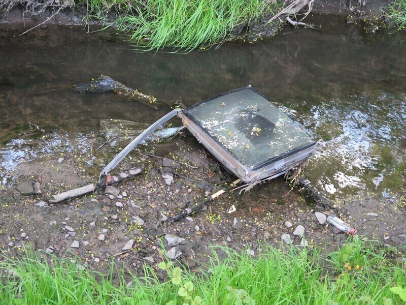 Zdjęcie 13: Dlaczego Strawa śmierdzi? [GALERIA]