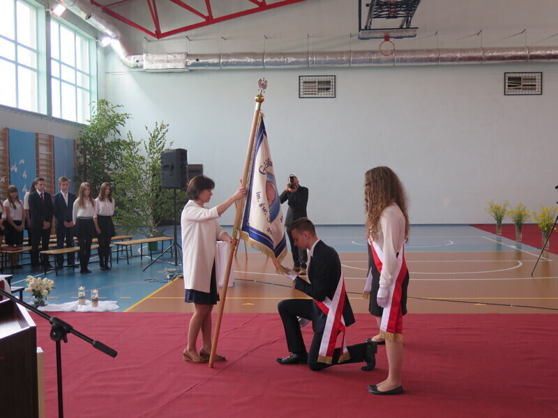 Zdjęcie 1: Jan Paweł II patronem Gimnazjum w Gomulinie