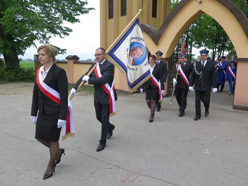 Zdjęcie 3: Jan Paweł II patronem Gimnazjum w Gomulinie
