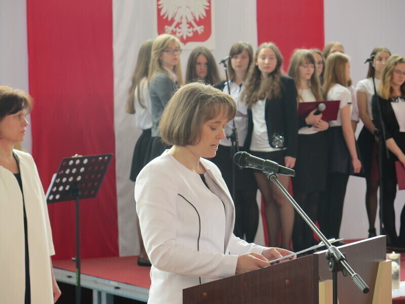 Zdjęcie 19: Jan Paweł II patronem Gimnazjum w Gomulinie