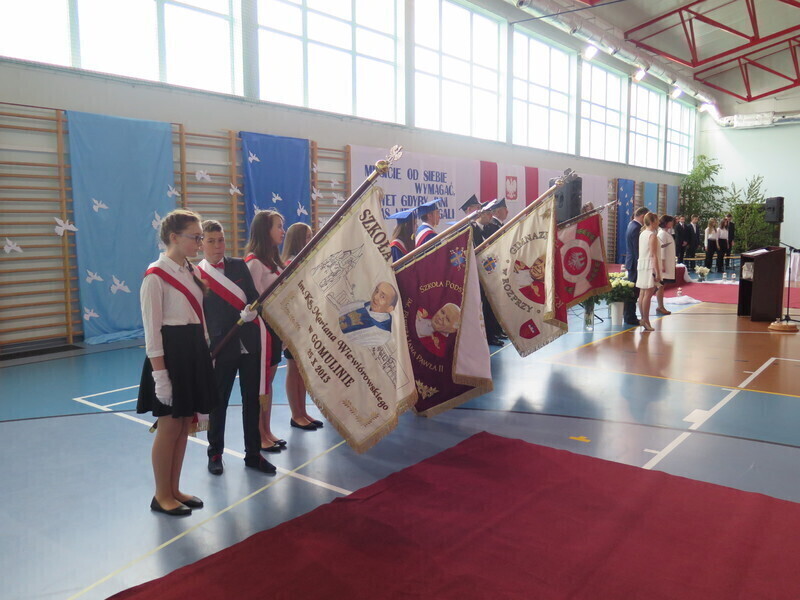 Zdjęcie 22: Jan Paweł II patronem Gimnazjum w Gomulinie