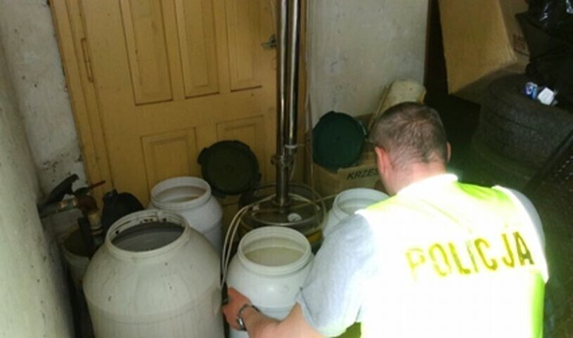 Kradziony prąd był mu potrzebny do pędzenia bimbru