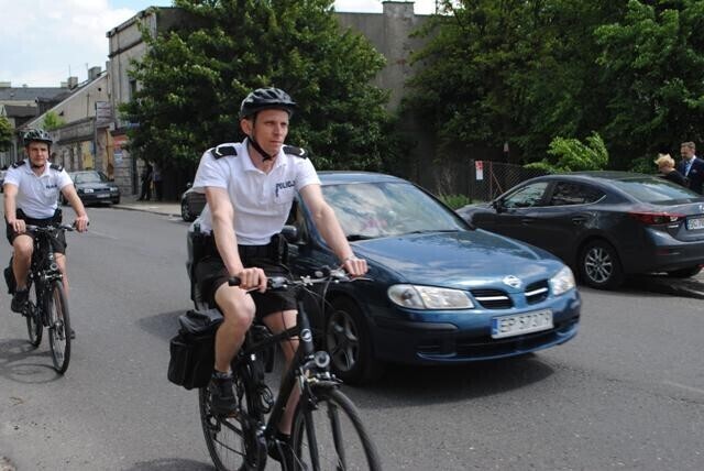 Zdjęcie 4: Policjanci wsiedli na rowery