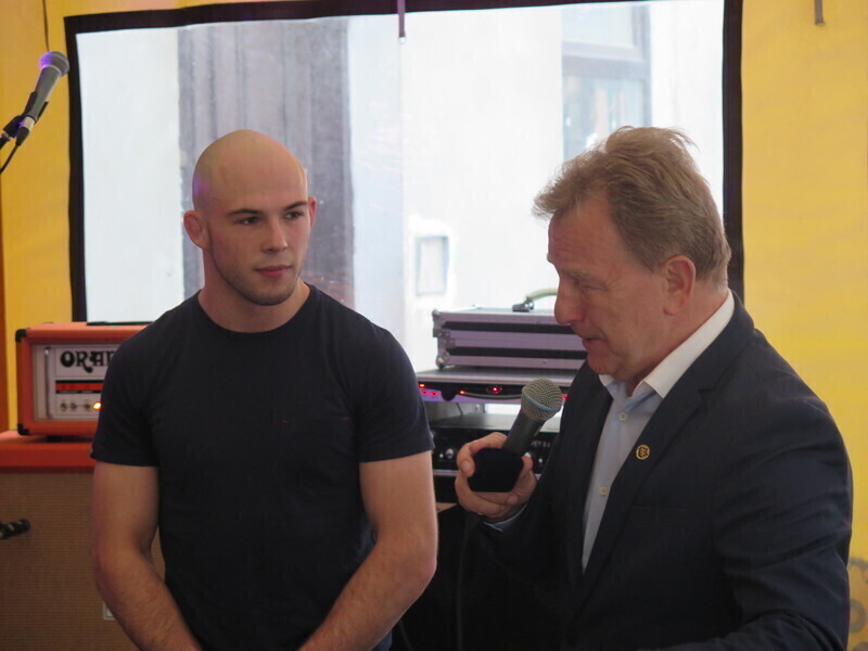 Zdjęcie 2: Bernatek świętował Mistrzostwo Europy