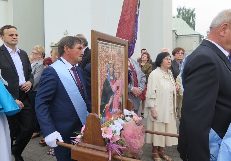 Zdjęcie 5: Święto Bożego Ciała na ulicach Piotrkowa Trybunalskiego [GALERIA]