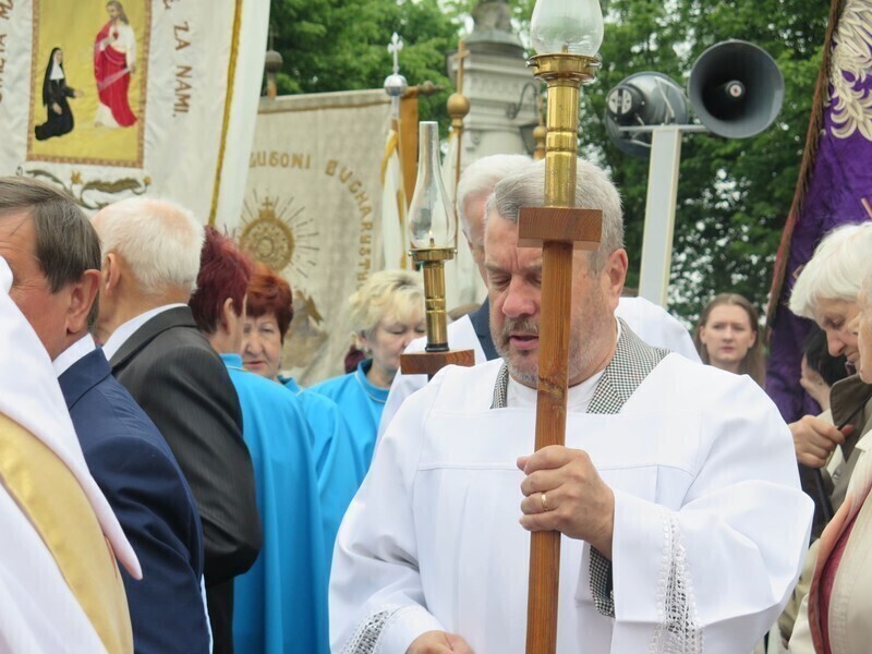 Zdjęcie 9: Święto Bożego Ciała na ulicach Piotrkowa Trybunalskiego [GALERIA]