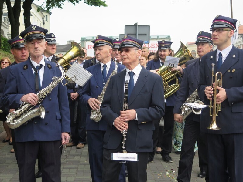 Zdjęcie 27: Święto Bożego Ciała na ulicach Piotrkowa Trybunalskiego [GALERIA]