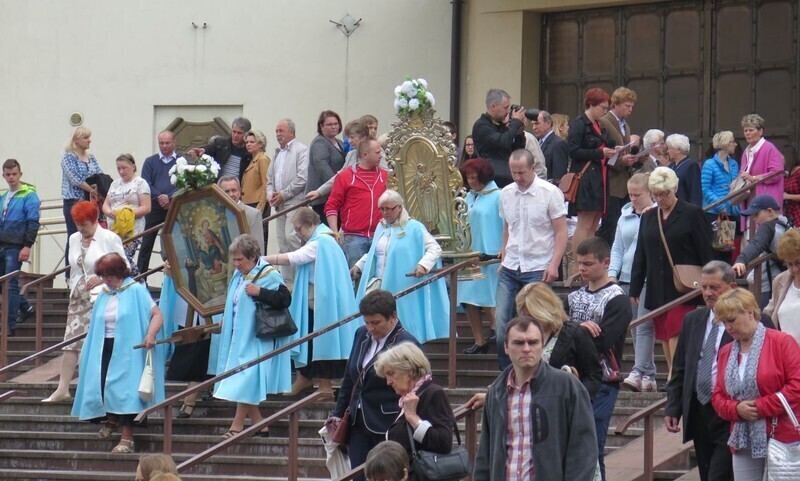 Zdjęcie 43: Święto Bożego Ciała na ulicach Piotrkowa Trybunalskiego [GALERIA]