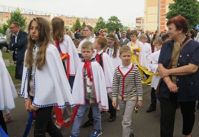 Zdjęcie 48: Święto Bożego Ciała na ulicach Piotrkowa Trybunalskiego [GALERIA]