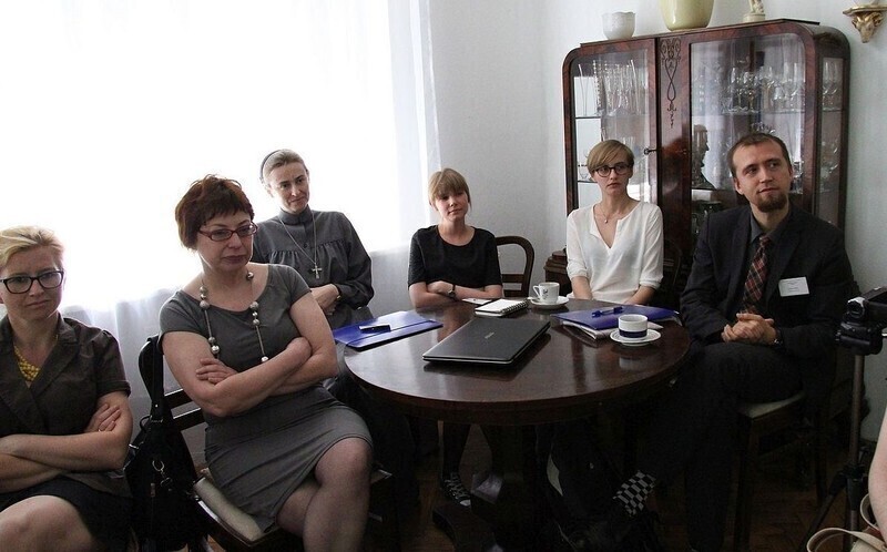 Zdjęcie 2: Znawcy dworów, pałaców, willi spotkali się w Woli Krzysztoporskiej