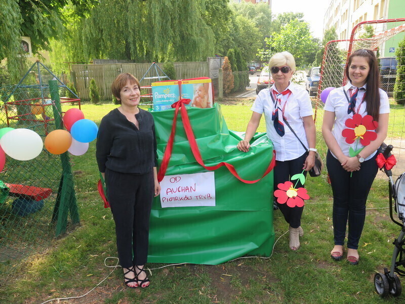 Zdjęcie 22: Finał zbiórki dla Domu Dziecka