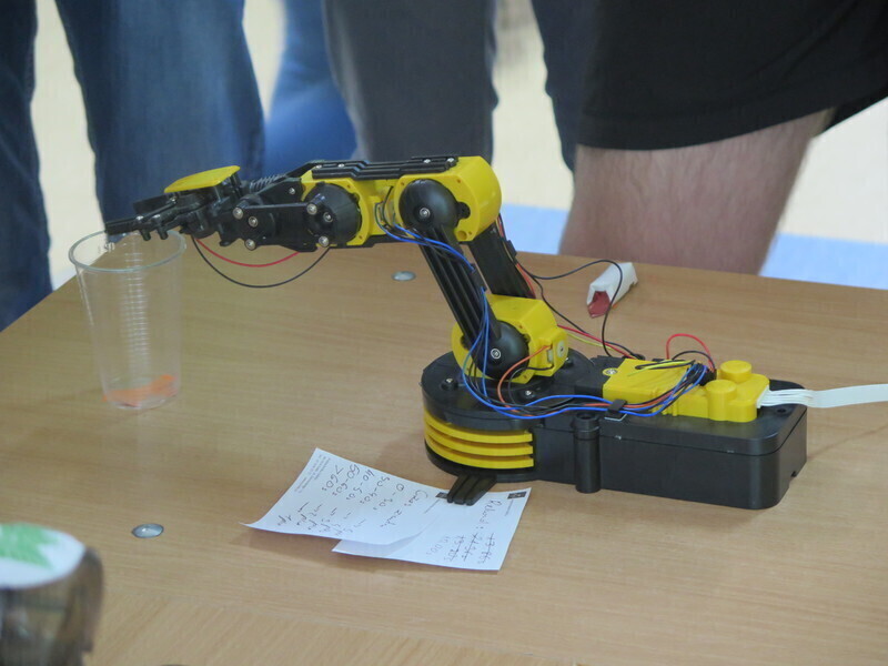 Zdjęcie 12: Piknik EXPLORER w ZSP nr 2 