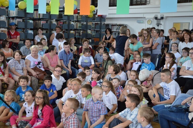 Zdjęcie 5: Pomalowali świat na całego. Dzień Dziecka w bibliotece 