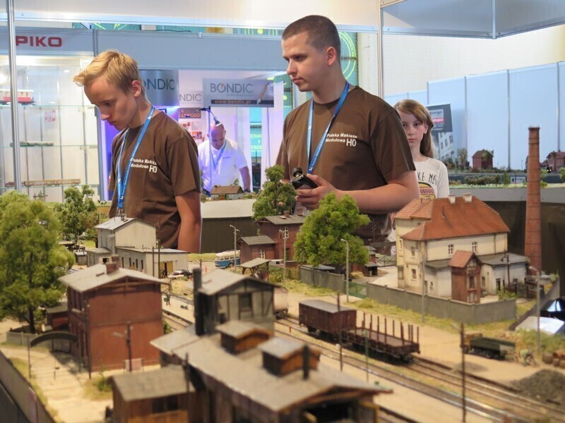 Zdjęcie 2: Ruszyły Trzecie Targi Modelarstwa Kolejowego