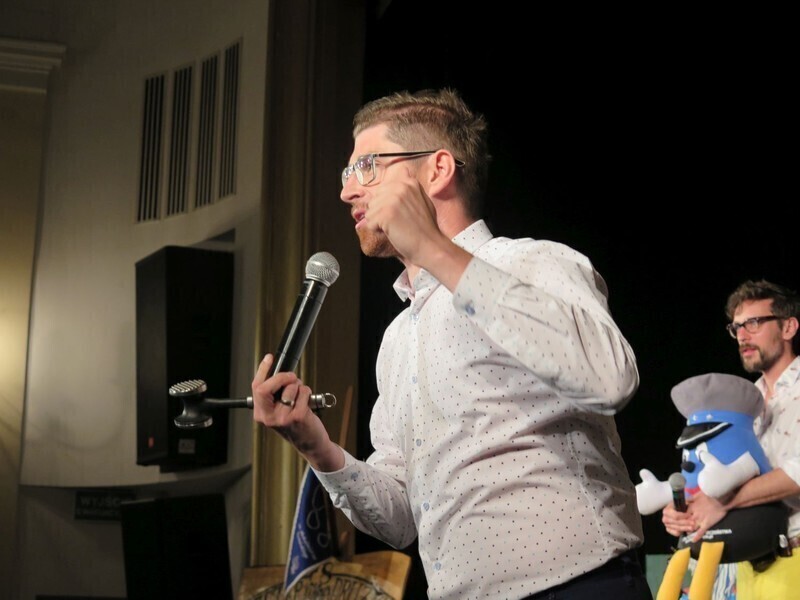 Zdjęcie 12: Licytacja rozgrzała publiczność. Wszystko dla Patryka 