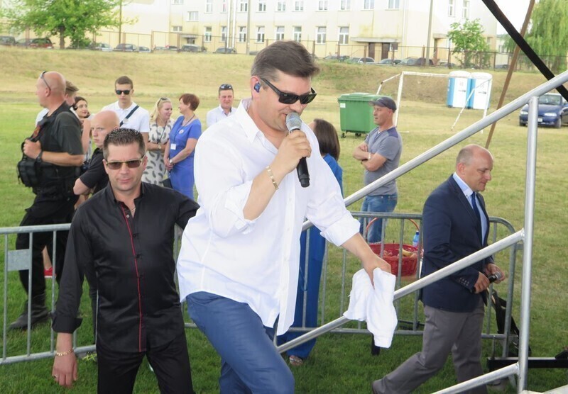 Zdjęcie 13: Zenek, Wola Cię kocha!