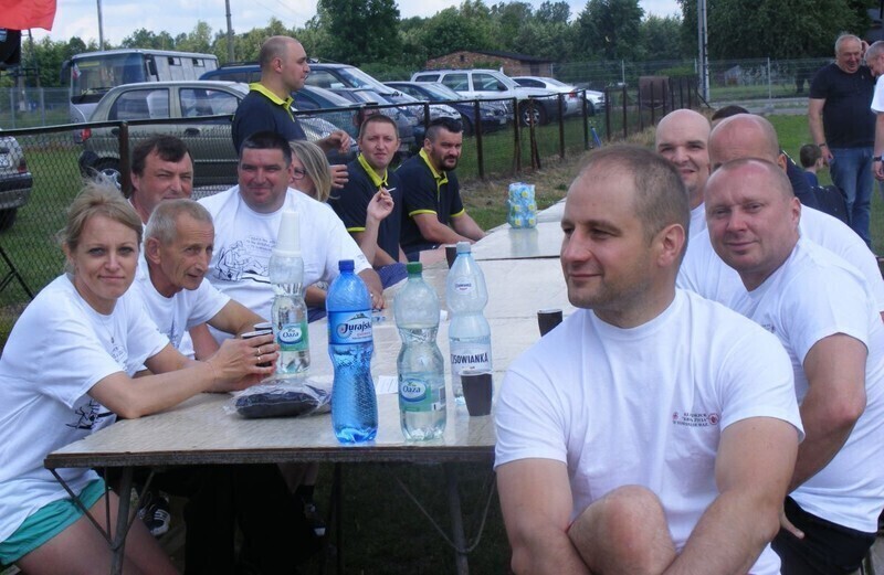 Zdjęcie 5: Krwiodawcy integrowali się na sportowo 