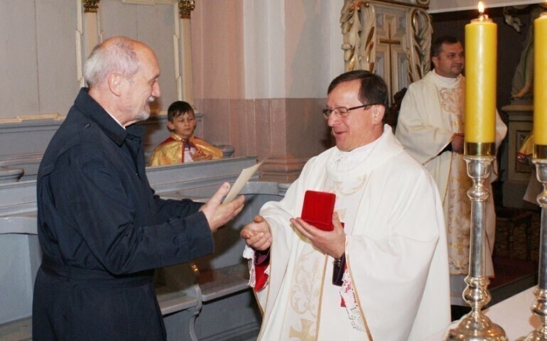 Oto nowy proboszcz piotrkowskiej Fary