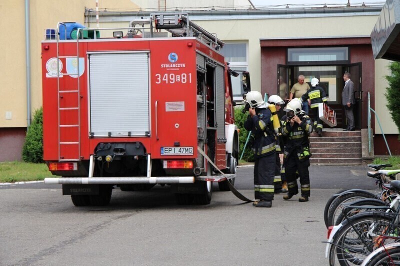 Zdjęcie 7: Ewakuowali szkołę!