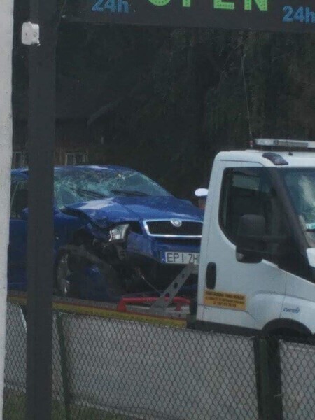 Zderzenie dwóch aut na Łódzkiej