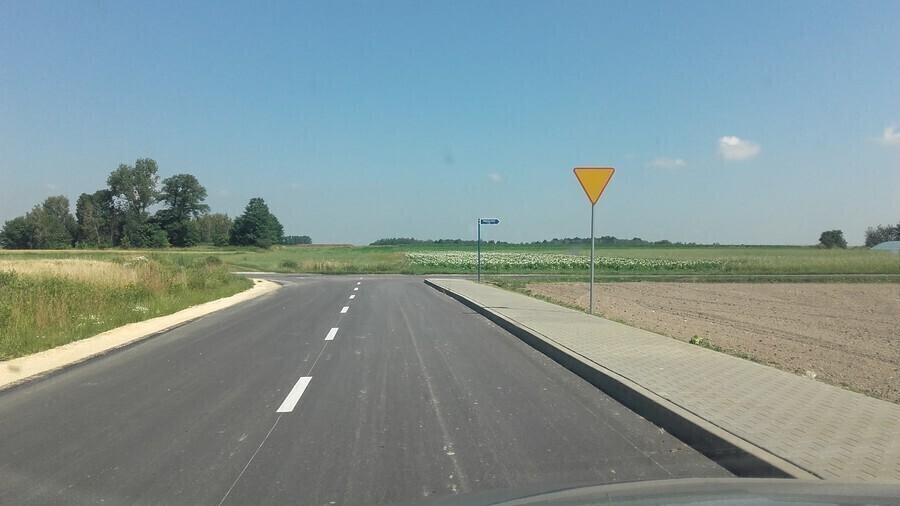 Do Majkowa Dużego po nowym asfalcie