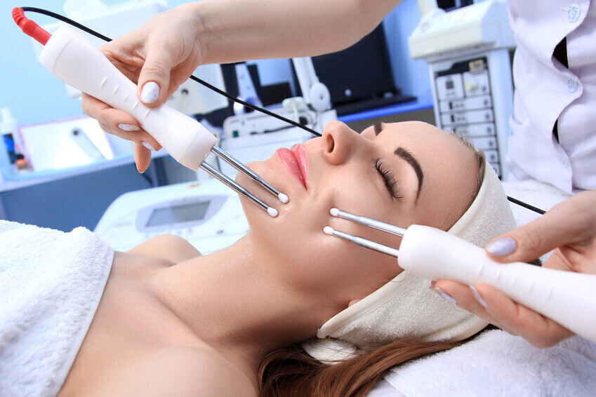 Co to jest mezoterapia bezigłowa i kiedy ją stosować