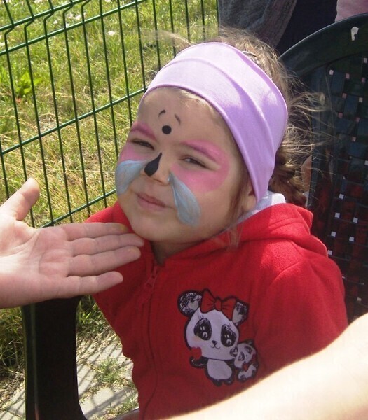 Zdjęcie 6: Zabawa na orliku. Pierwszy wakacyjny festyn już za nami 