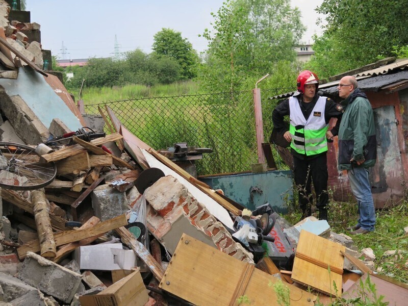 Zdjęcie 2: Wybuch gazu w Piotrkowie. Ranny 81-latek