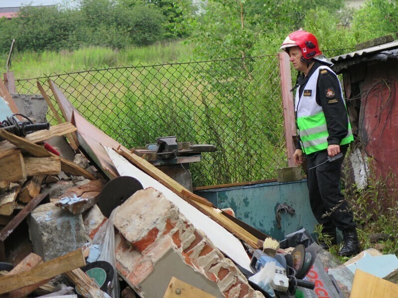 Zdjęcie 3: Wybuch gazu w Piotrkowie. Ranny 81-latek