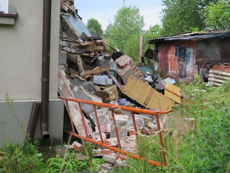 Zdjęcie 5: Wybuch gazu w Piotrkowie. Ranny 81-latek