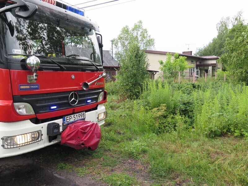 Zdjęcie 8: Wybuch gazu w Piotrkowie. Ranny 81-latek