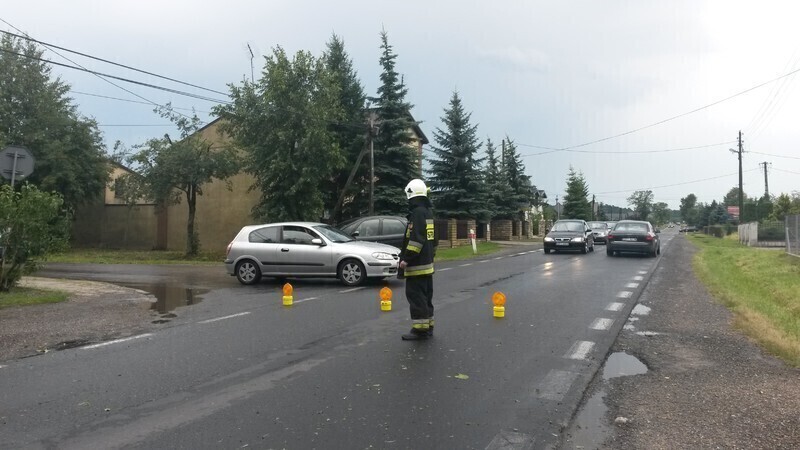 Zdjęcie 10: Nawałnica znowu  zrywała dachy 