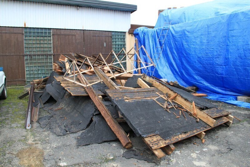 Zdjęcie 17: Najbardziej ucierpiał zabytkowy park i blok przy Dworcowej