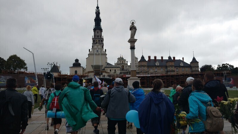 Zdjęcie 13: Dotarli na Jasną Górę 