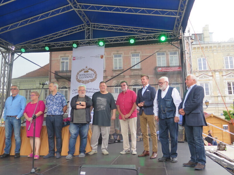 Zdjęcie 10: Okrasa gotował, piotrkowianie próbowali nalewek [FOTORELACJA]