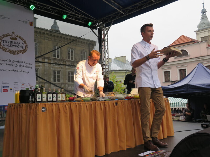 Zdjęcie 32: Okrasa gotował, piotrkowianie próbowali nalewek [FOTORELACJA]