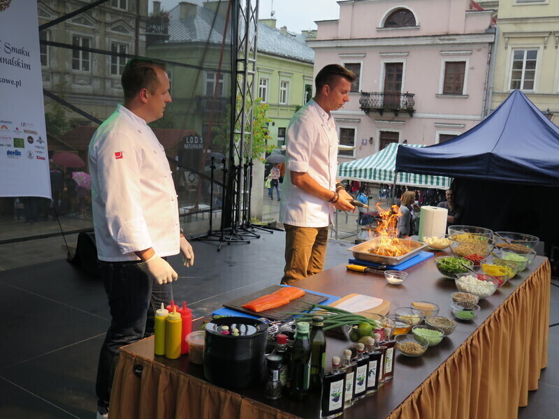 Zdjęcie 35: Okrasa gotował, piotrkowianie próbowali nalewek [FOTORELACJA]