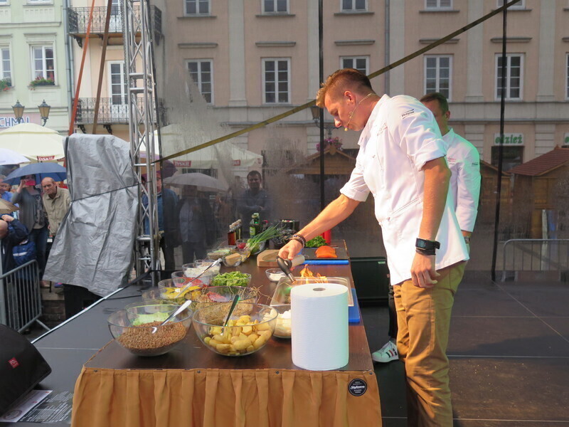 Zdjęcie 36: Okrasa gotował, piotrkowianie próbowali nalewek [FOTORELACJA]