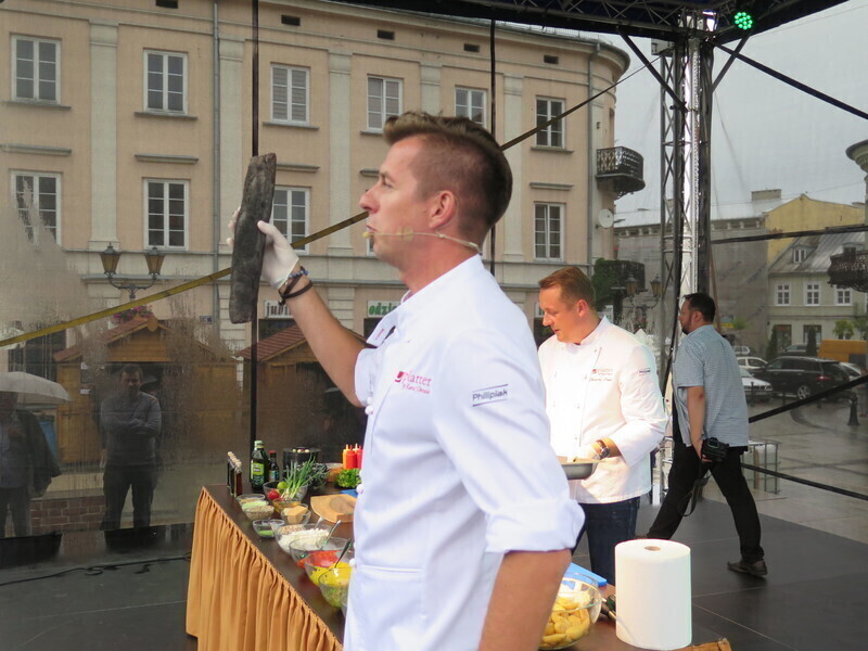 Zdjęcie 40: Okrasa gotował, piotrkowianie próbowali nalewek [FOTORELACJA]