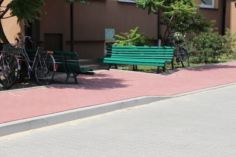 Zdjęcie 10: Osiedle w Woli Krzysztoporskiej jak nowe