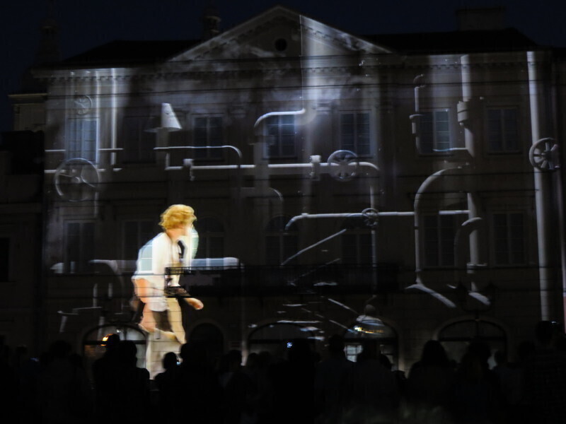 Zdjęcie 9: Niezwykłe widowisko w Rynku Trybunalskim