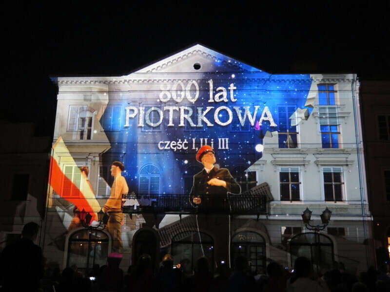 Zdjęcie 21: Niezwykłe widowisko w Rynku Trybunalskim