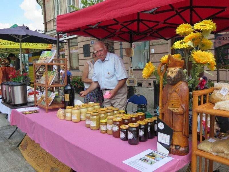 Zdjęcie 18: Bóg stworzył pszczołę