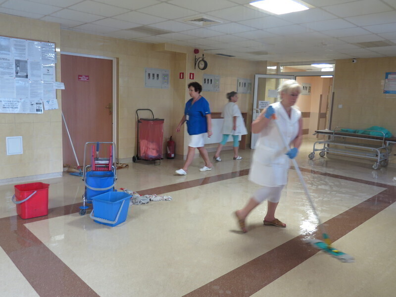 Zdjęcie 5: Po ulewie podtopiony szpital