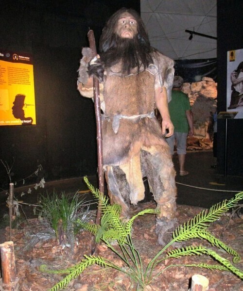 Zdjęcie 4: Dzieci z Piotrkowa w Jaskini Raj 