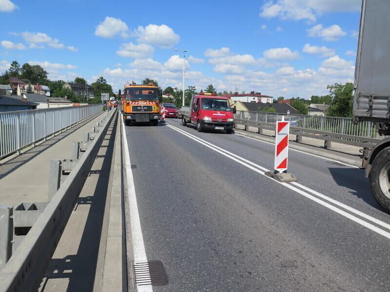 Zdjęcie 4: Utrudnienia na moście w Sulejowie 