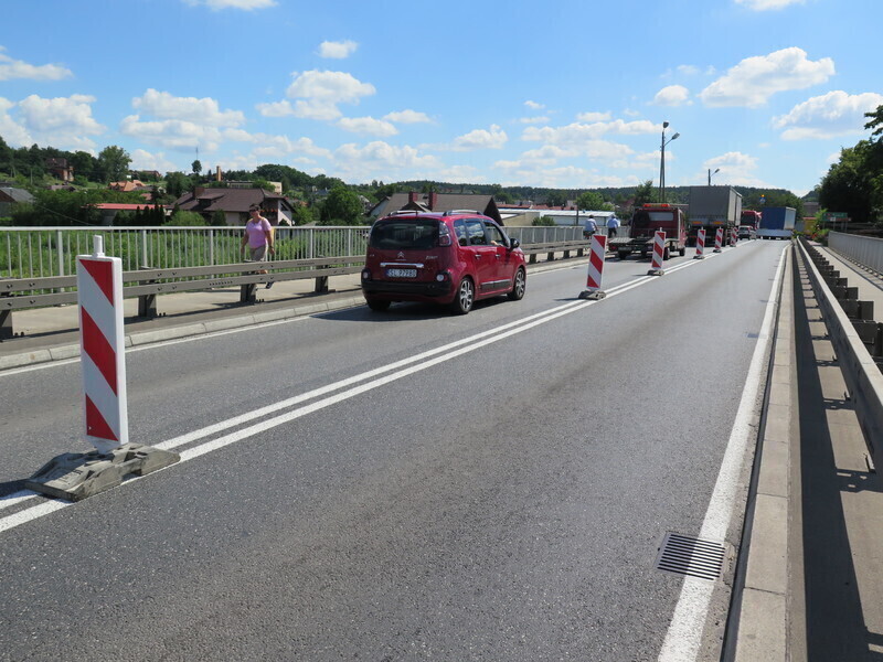 Zdjęcie 5: Utrudnienia na moście w Sulejowie 