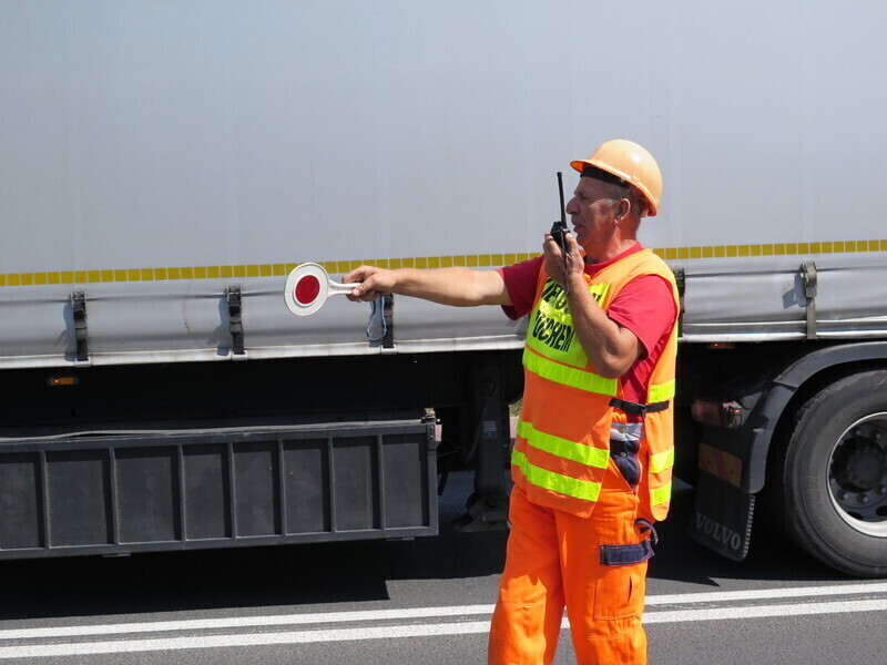 Zdjęcie 9: Utrudnienia na moście w Sulejowie 